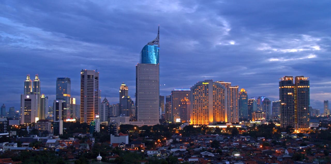 Lining up Jakarta's skyscrapers along the CBD with Wisma 46 as the centerpiece. Wisma 46 is designed by Zeidler Partnership and has been well-known for being Indonesia's tallest building; and Jakarta's most distinguished skyscrapers with its unique shape resembling an elegant fountain pen. Singapore may have a "Durian" (The Esplanade); and Beijing has a "Bird's Nest" (Olympic Stadium) and "Trousers Pants" (CCTV Tower); but Jakarta has an elegant "Fountain Pen". Although it may not be the tallest building in Indonesia now, -with the completion of Menara BCA and The Kempinski Residences at the Grand Indonesia Mall complex; and construction at The Jakarta Tower (558m) is coming soon-, Wisma 46 remains one of the nation's most distinguished and unique building.