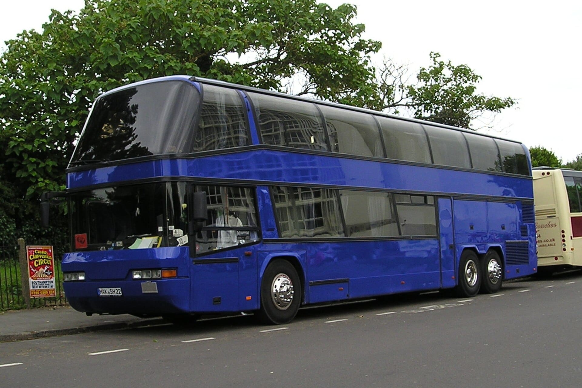 Happyday-Hanke, Marktredwitz, Germany. Neoplan Skyliner in Southampton, July 2017.