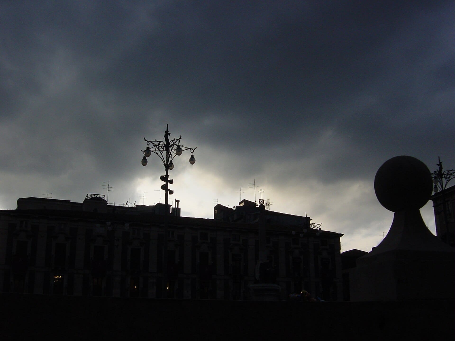 A cloudy sky upon Catania (Italy). Picture by Giovanni Dall'Orto, January 25 2006.
