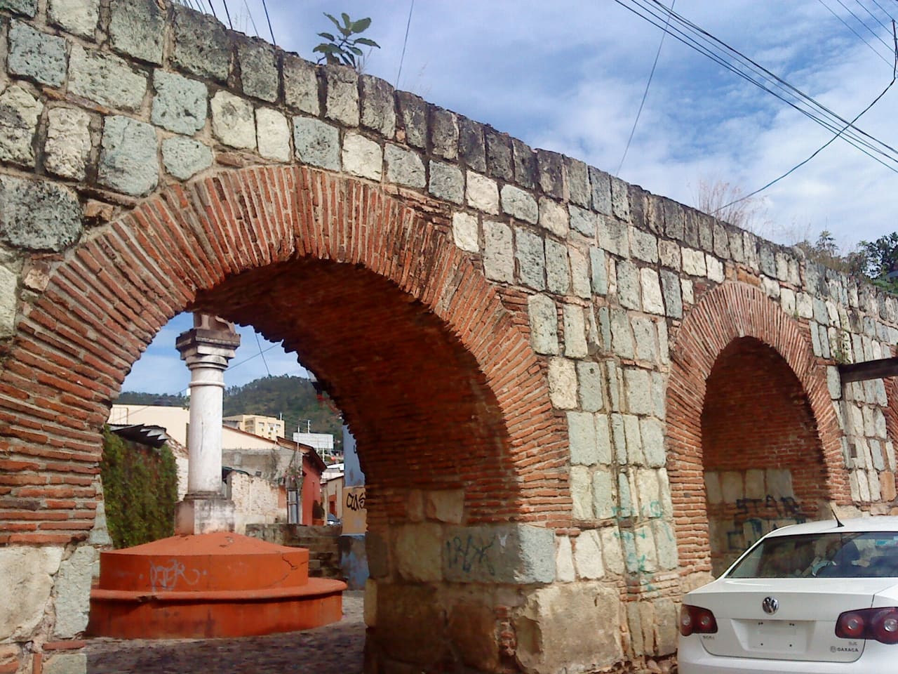 This is a photo of a monument in Mexico, identified by ID