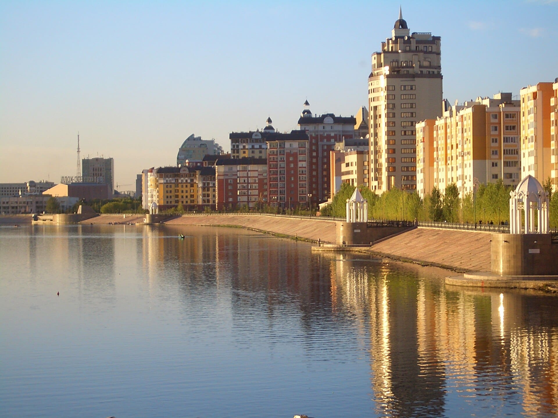 New building along the embankment on the right (north) bank of the Ishim River in Astana, Kazakhstan. This roughly across the river from the city park.