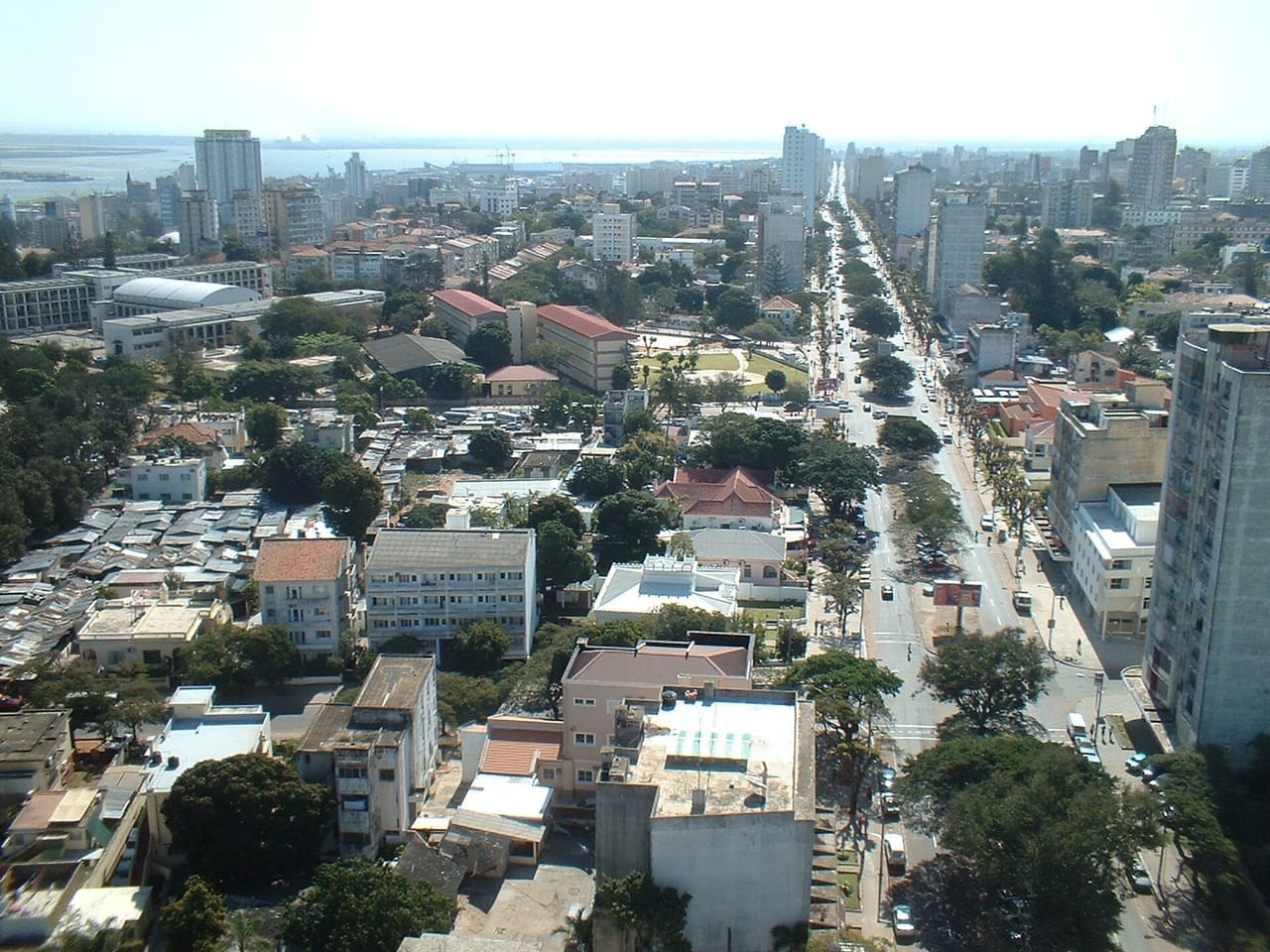 Avenida 24 de Julho, Maputo, Mozambique