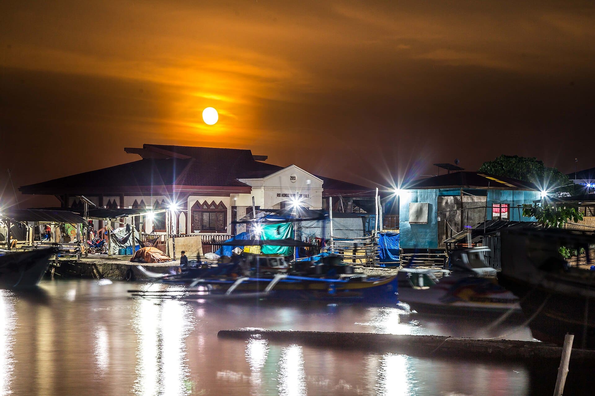 Setting of the moon in Mariki, Zamboanga City