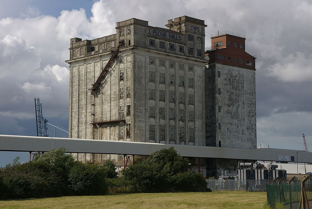 The CWS flour mills which dominates the skyline at Avonmouth. I rather like it.