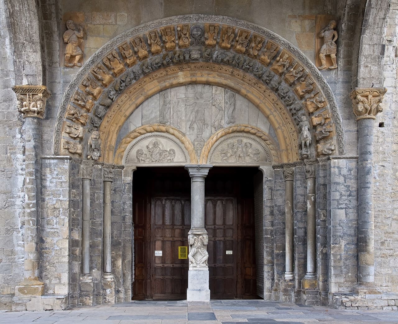Former Oloron Cathedral (Cathédrale Sainte-Marie d'Oloron), in Oloron-Sainte-Marie, Pyrénées-Atlantiques, France : 12th-century portal of the main facade, under the west porch.